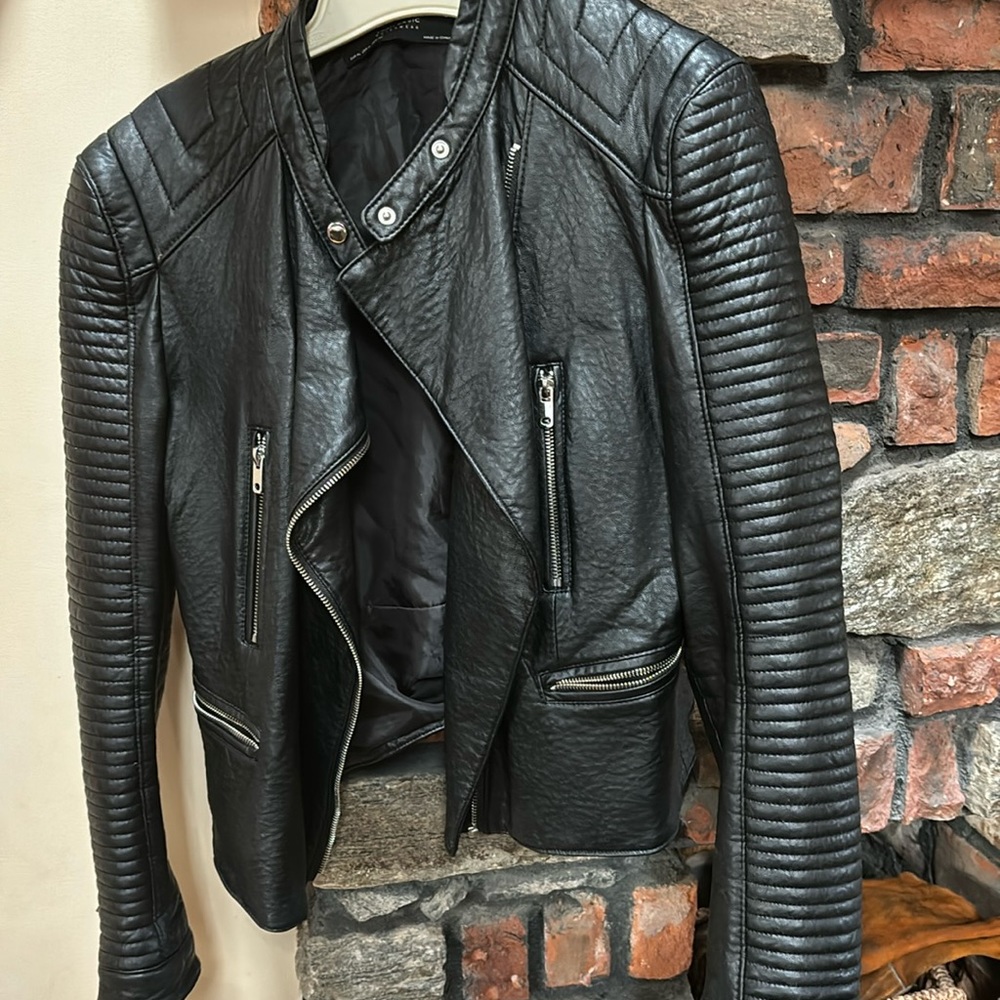 Zara faux leather good used condition jacket